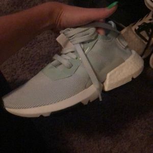 Addidas shoe, almost brand new condition !!